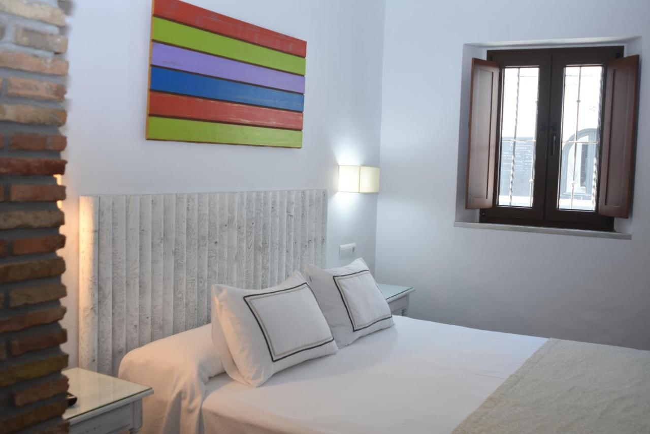 Hostal Dona Lola Marina Zahara de los Atunes Extérieur photo