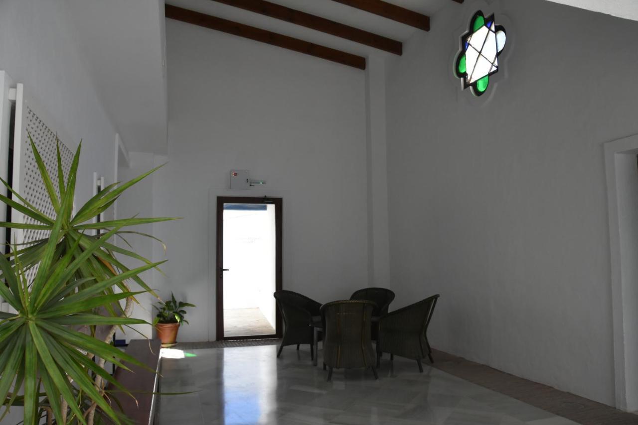 Hostal Dona Lola Marina Zahara de los Atunes Extérieur photo