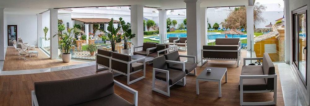 Hostal Dona Lola Marina Zahara de los Atunes Extérieur photo